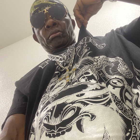 Parasuco Vintage weekend Warrior Embellished Tee Sz 3X - Picture 17 of 17